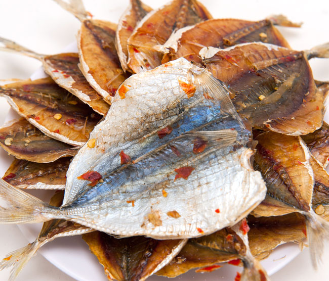 Cá chỉ vàng chiên khô