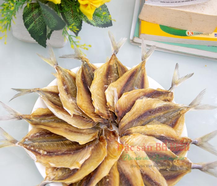 Cá chỉ vàng ngon có thân dày thịt, màu sáng, hương thơm đặc trưng